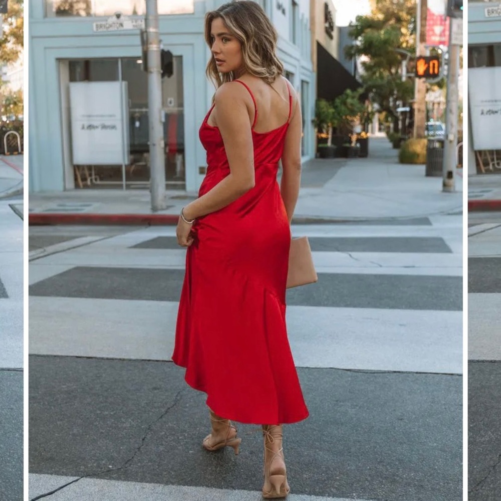 Dress - Picture 3 of 4